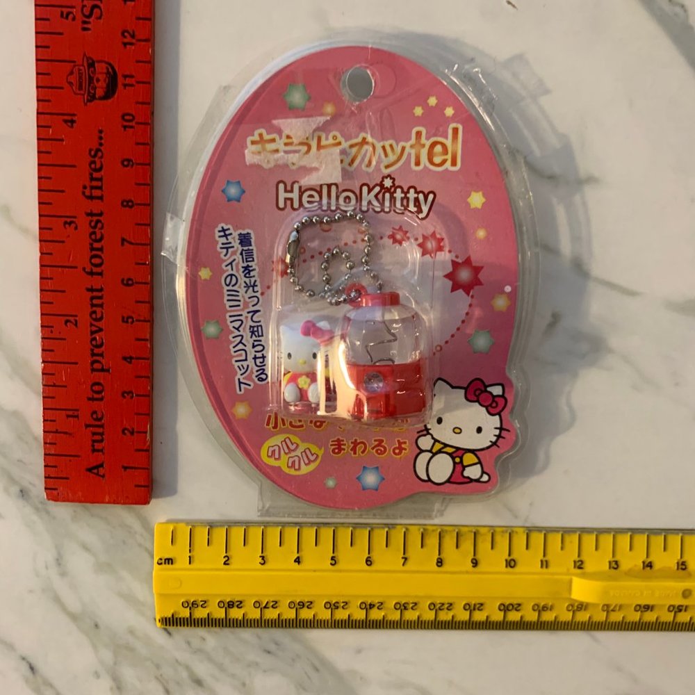 Vintage 1998 Hello Kitty Light up keychain